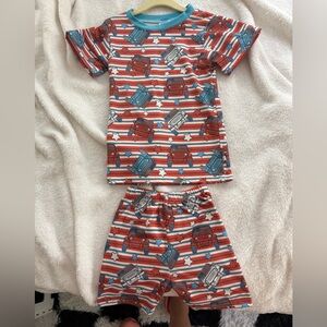 2T toddler jeep /red,white and blue outfit